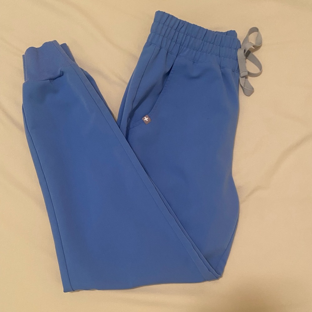 Figs ceil blue jogger scrub pants. XS-petite